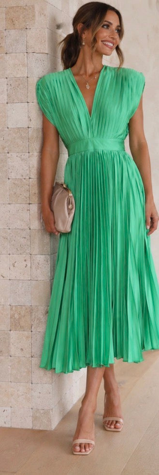Emily | Timeless Pleated Midi Dress
