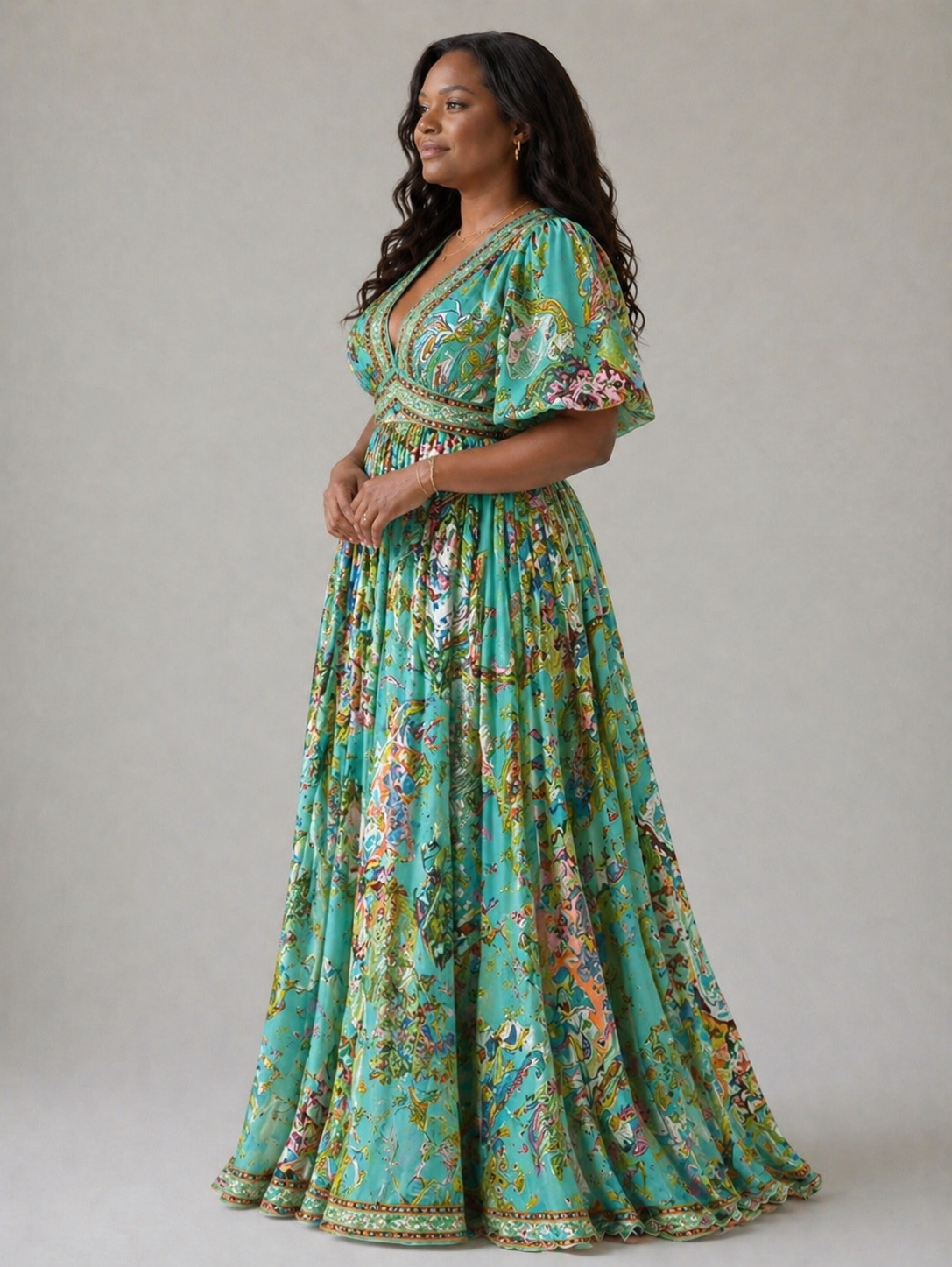 Amelia | Airy maxi dress with puff sleeves and V-neck