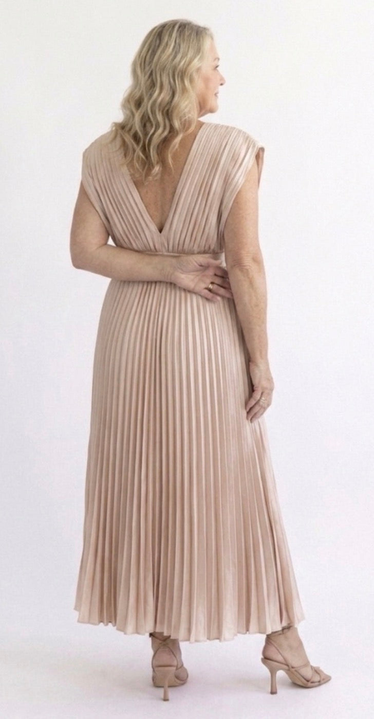 Emily | Timeless Pleated Midi Dress