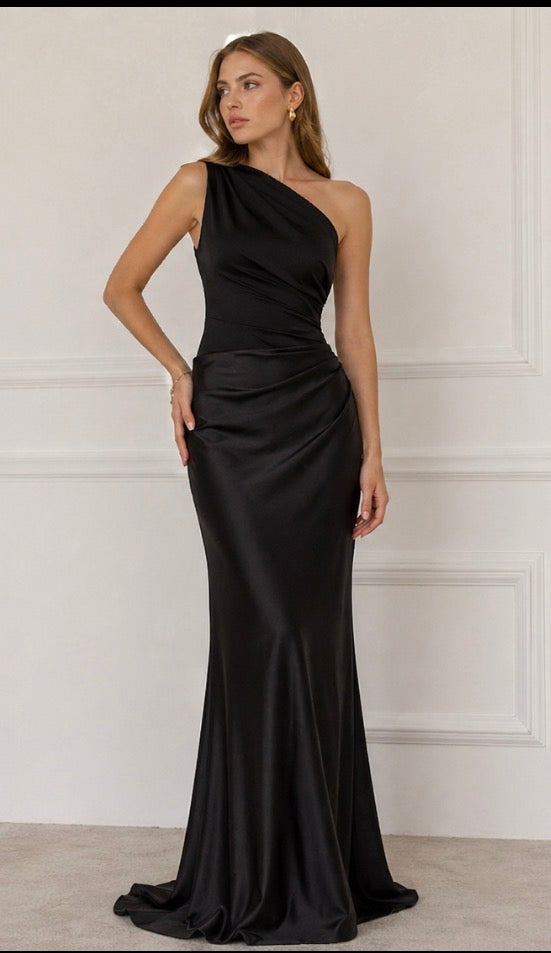 Alice | Maxi Dress with a Guilt in Satin