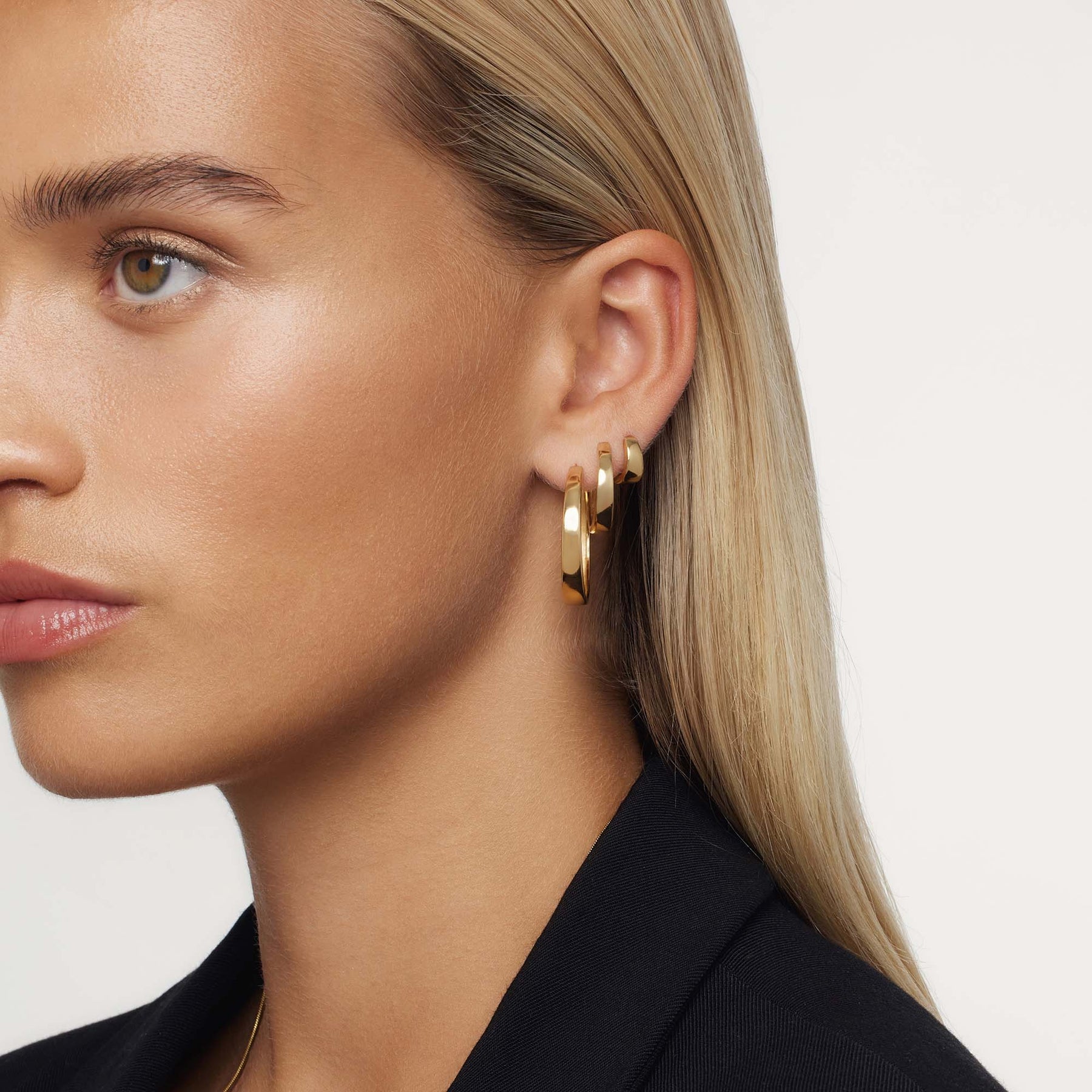 Gia Gold Rings - Elegance and Style