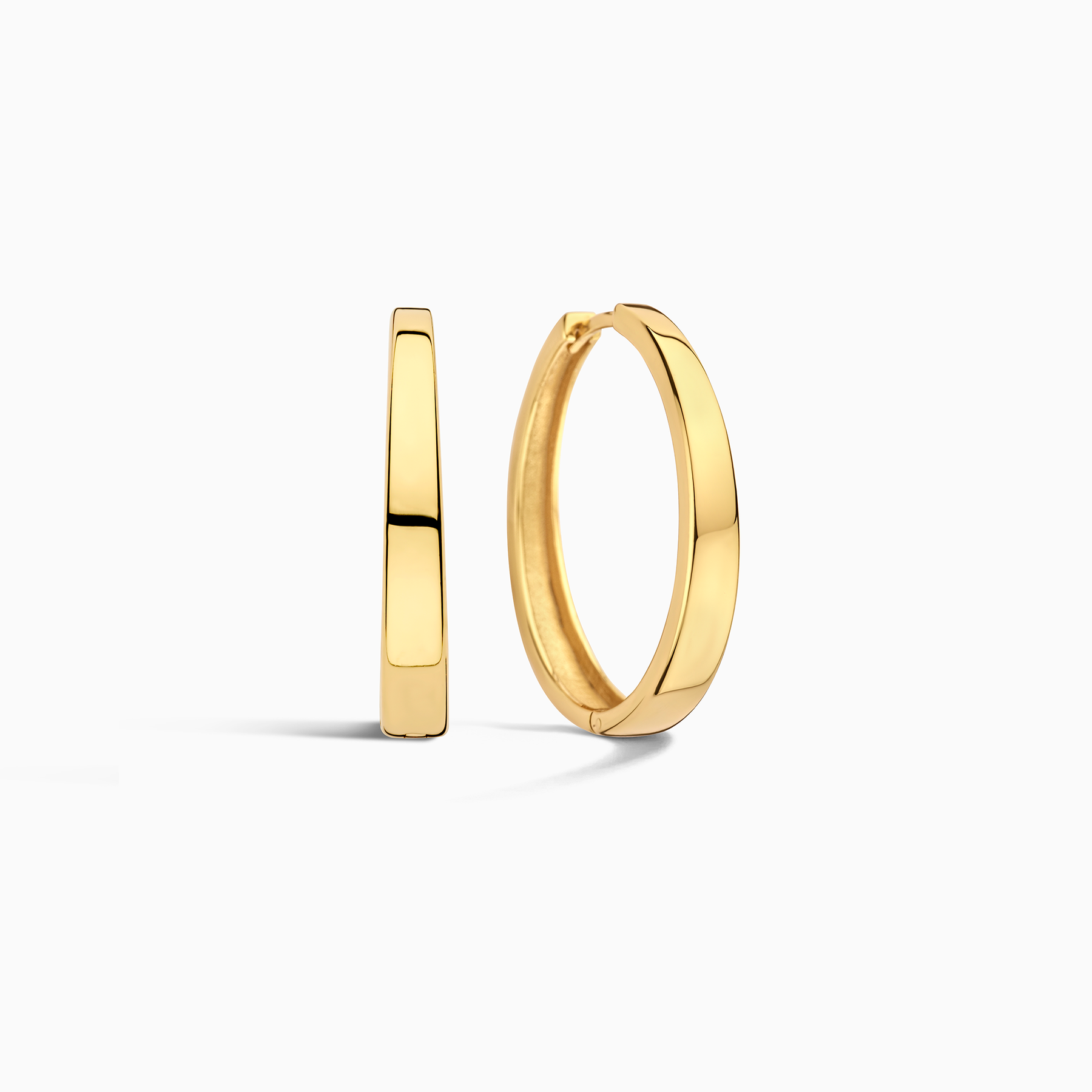 Gia Gold Rings - Elegance and Style