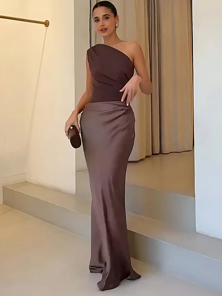 Alice | Maxi Dress with a Guilt in Satin