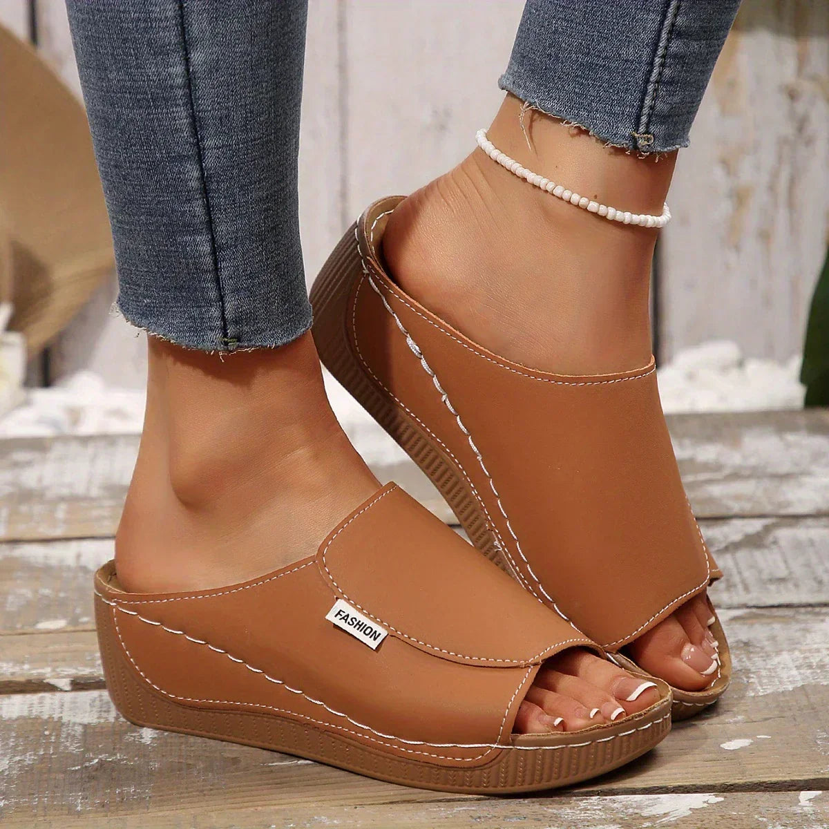 Ella | Slip-On Sandals